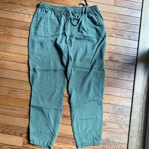 Army green casual pants